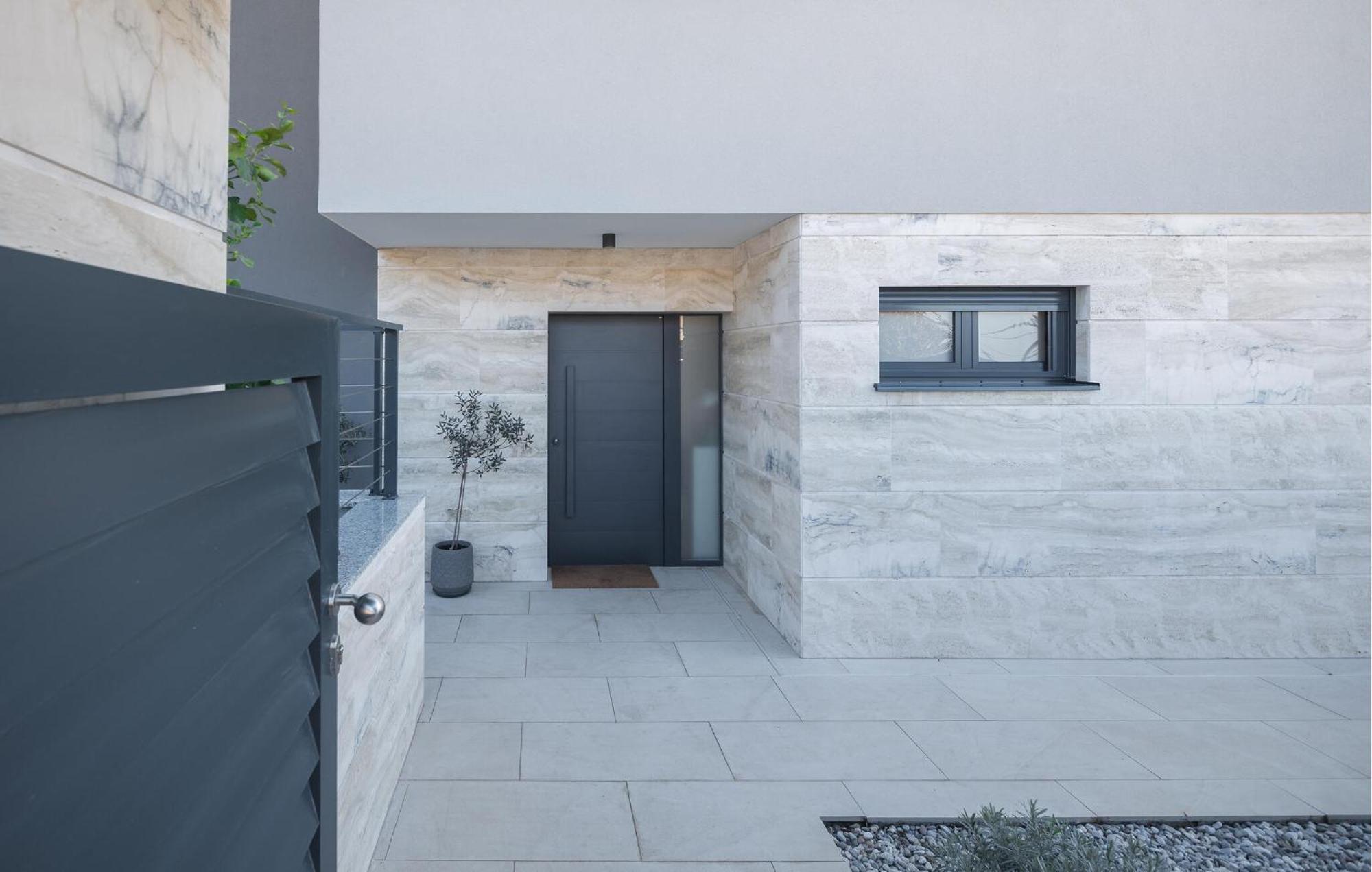 Beautiful In With House A Panoramic View Pula